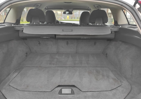 Volvo V60 cena 26500 przebieg: 261000, rok produkcji 2011 z Lidzbark małe 137